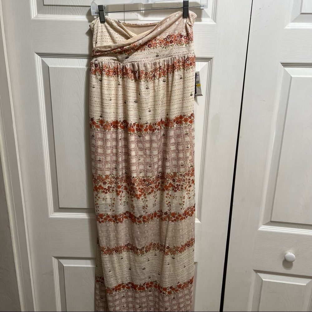 NWT O’Neil Strapless Cream Floral Maxi Dress